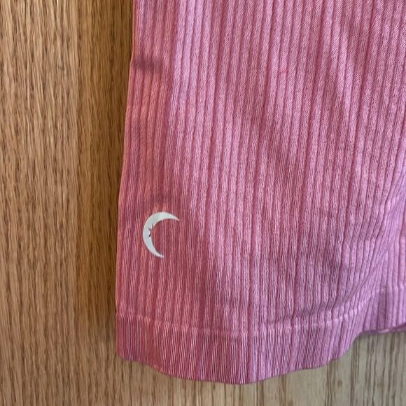 ZYIA ACTIVE Chevron Pink Poppy Copper Infused Short Sleeve Stretch Tee - Picture 8 of 11